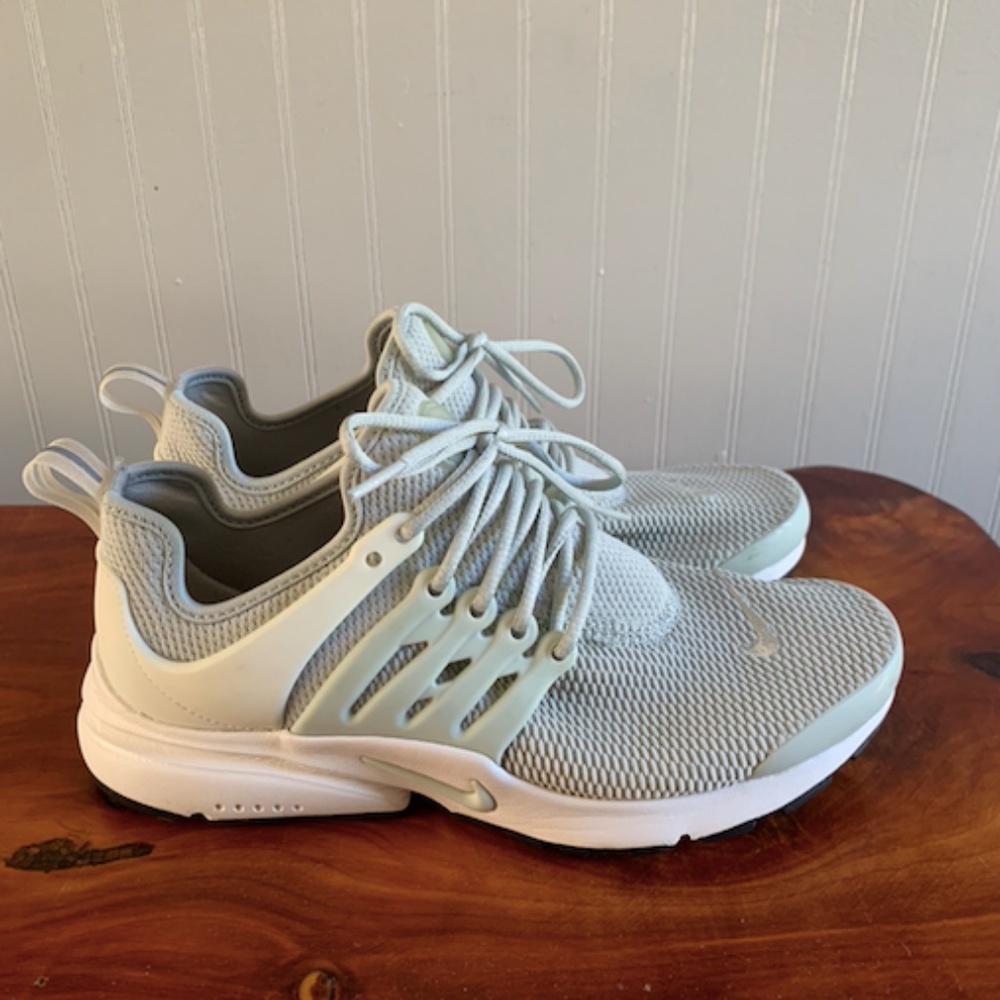 NIKE Presto